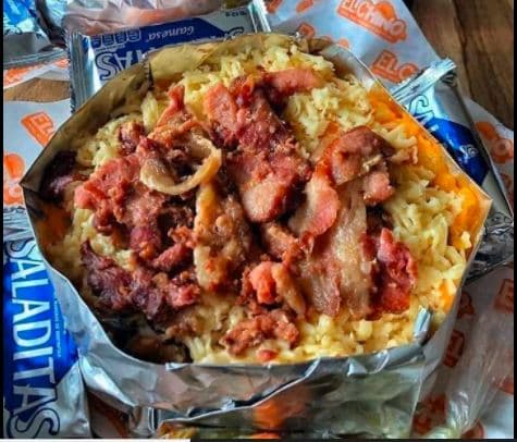 Papas Gigantes Asadas con Tocino.
