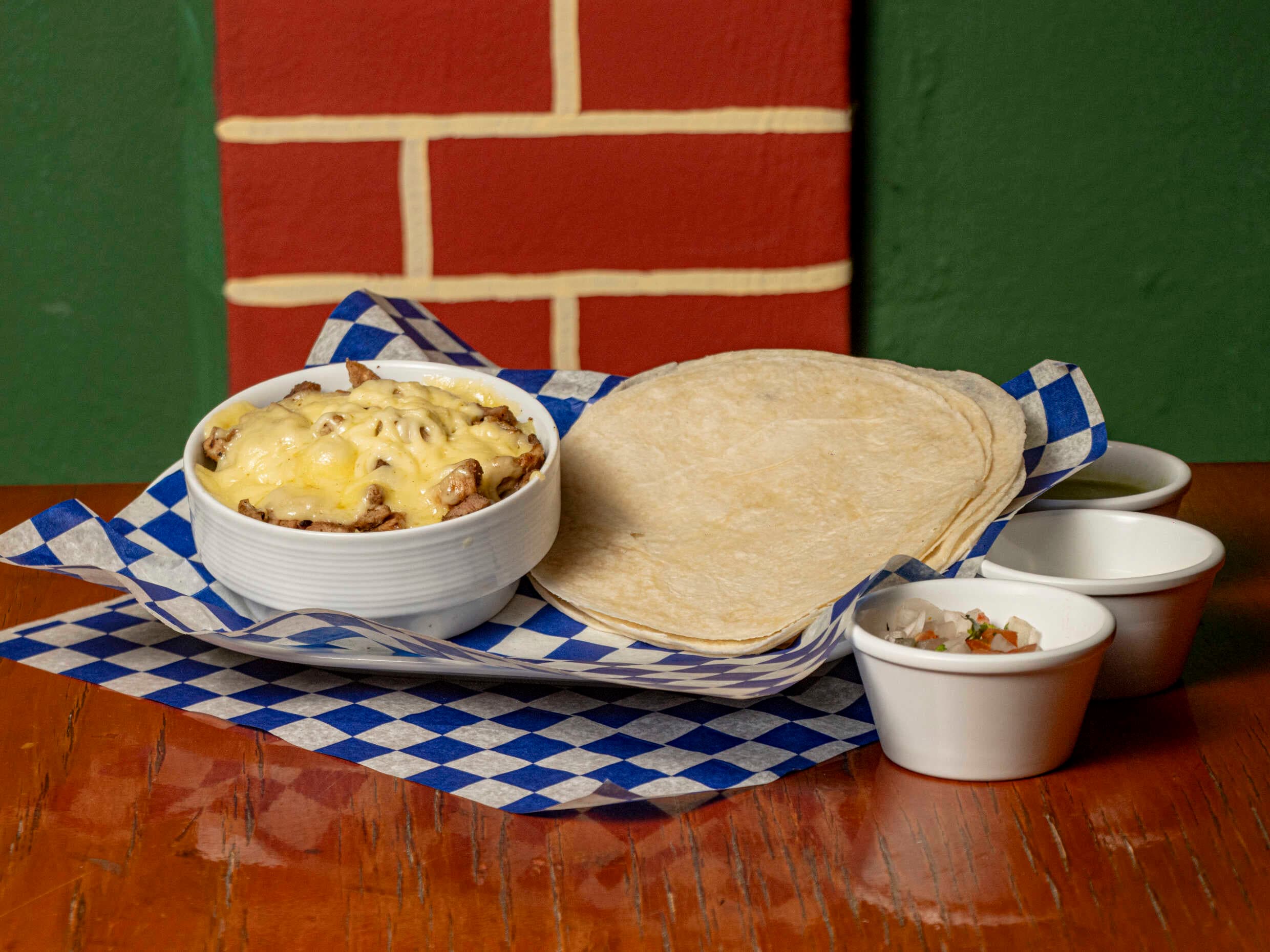 queso fundido asada