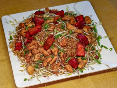 Arroz Chino con Pollo y Cerdo Personal