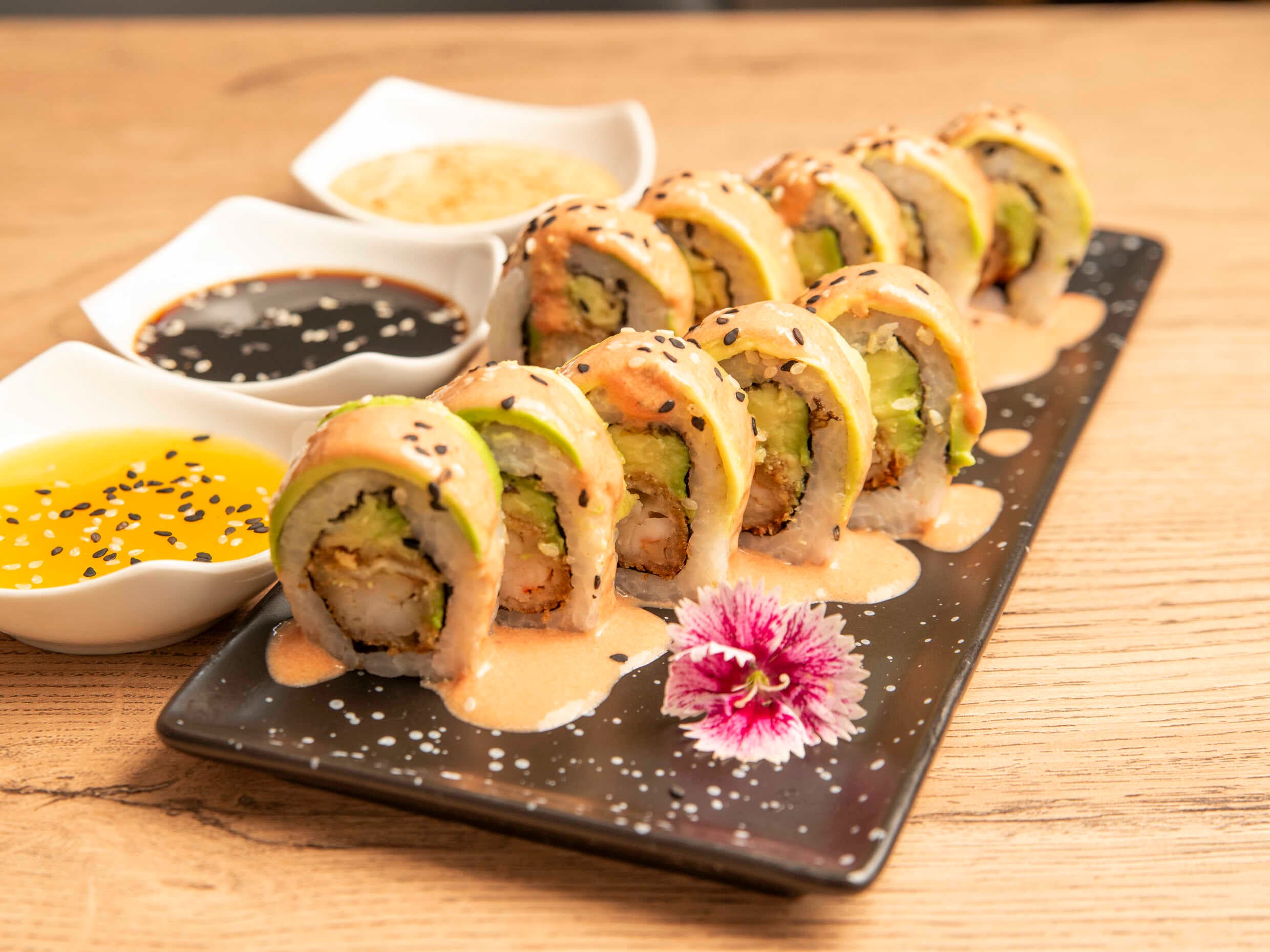 Maki Hot Chicken Roll