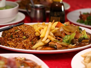 Arroz Cantonés y Chop Suey con Papas