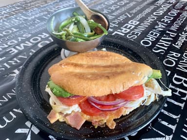 Torta de Huevo con Salchicha