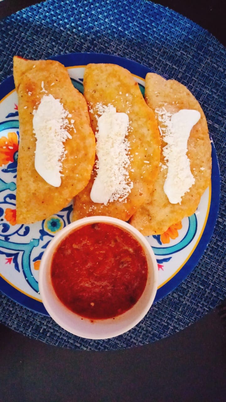 Empanada 100% de Maíz de Queso Oaxaca