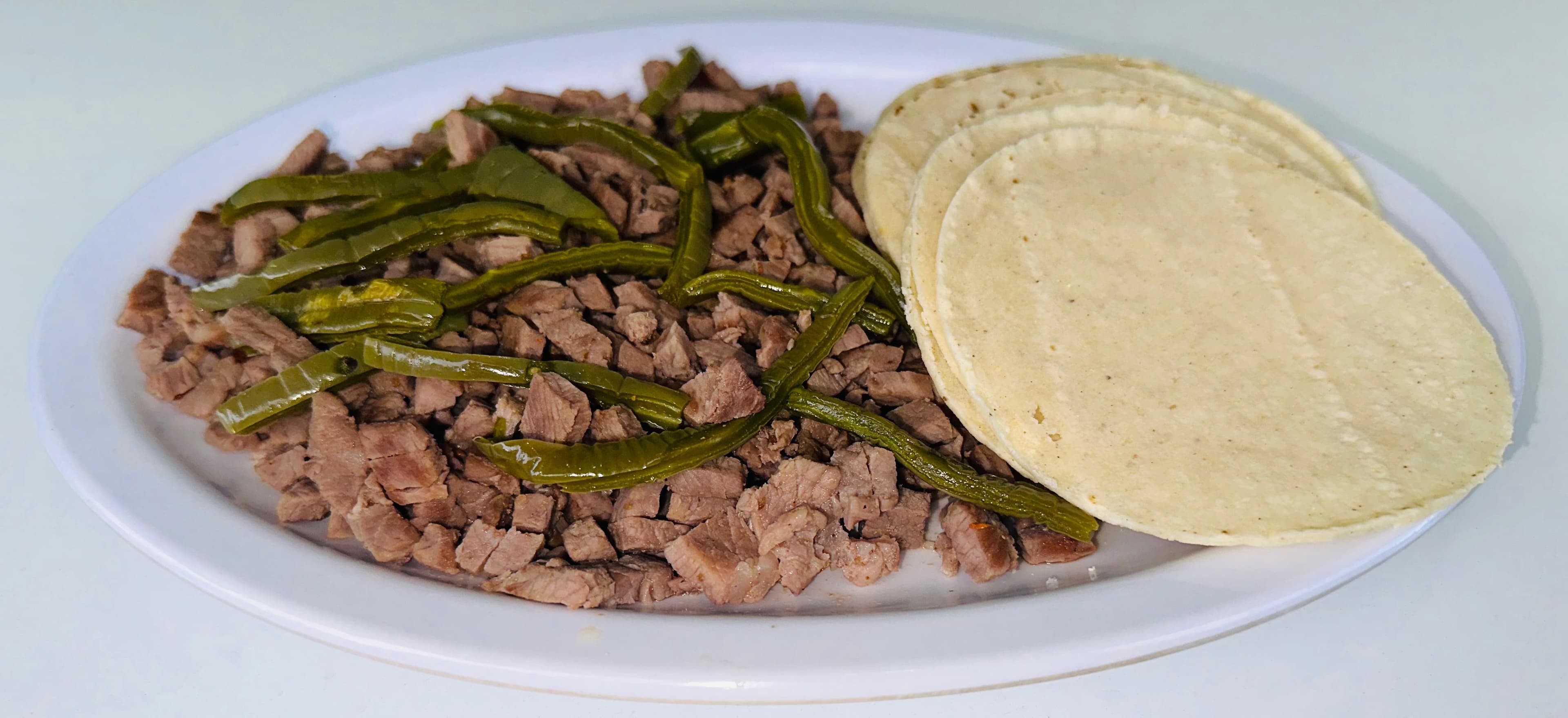 Combinado De Bistec con Nopal