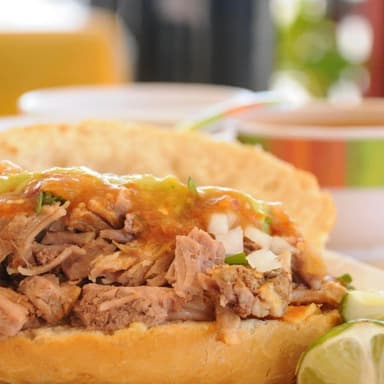 Torta Sencilla de Carnitas
