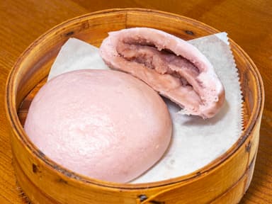 Pan con Crema Taro