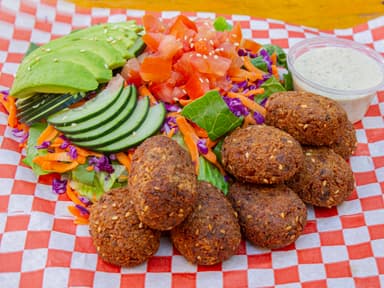 FALAFEL SALAD