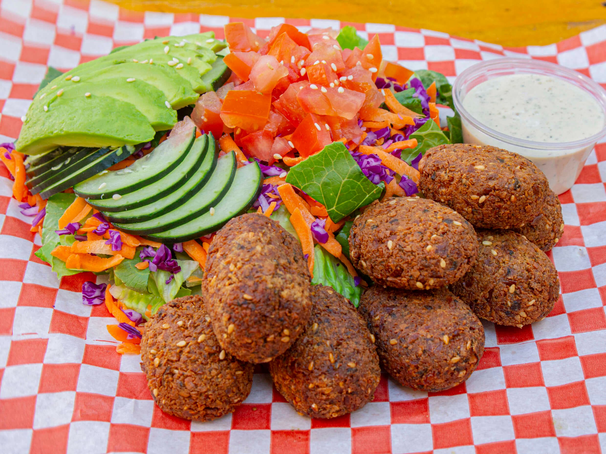 FALAFEL SALAD