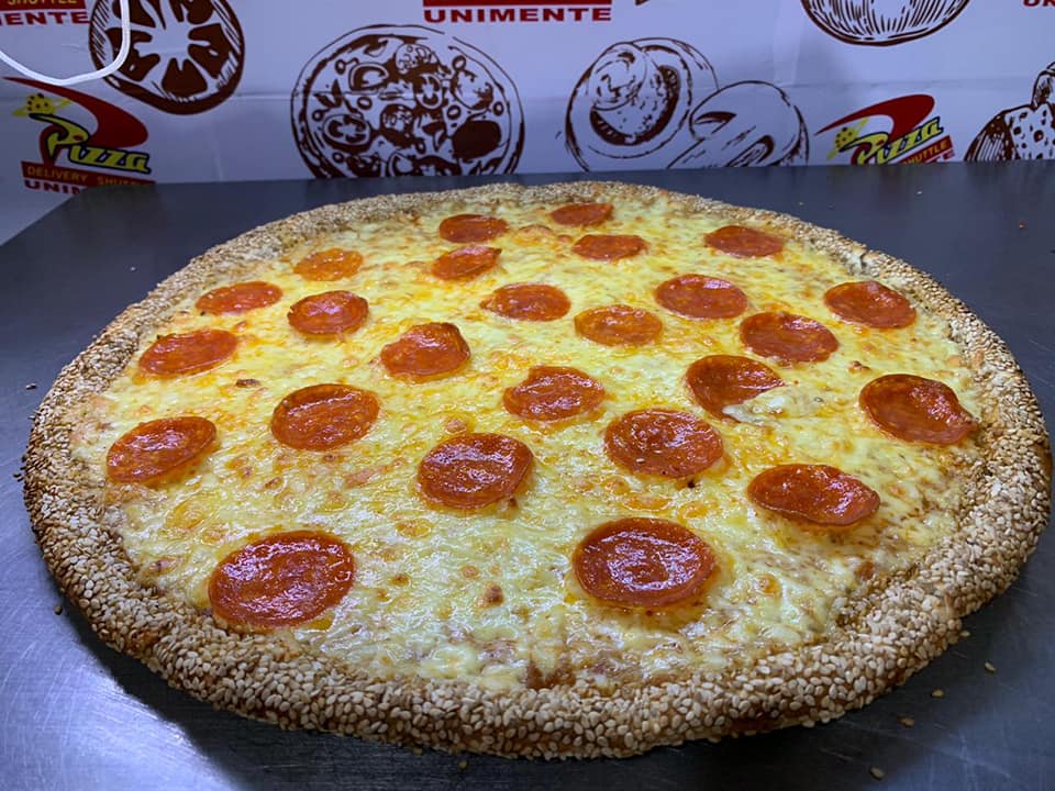 COMBO PIZZA GDE PEPPERONI O SALCHICHA + PAPAS GAJO