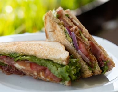 SÁNDWICH