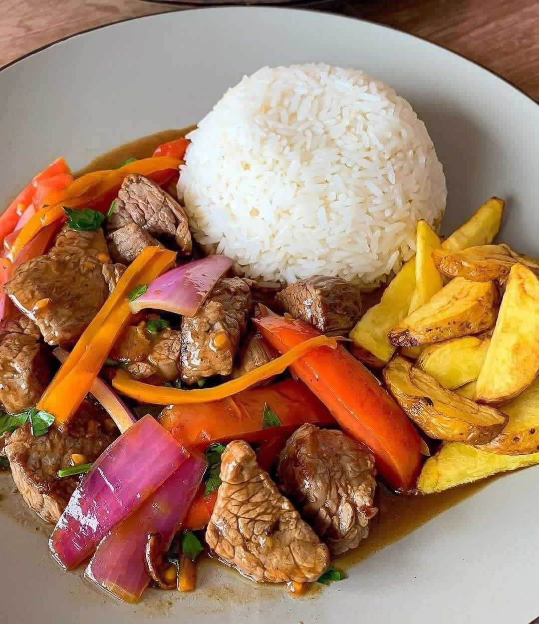 Lomo Saltado
