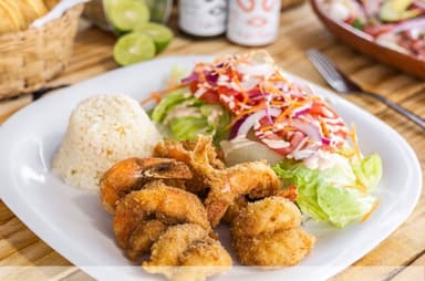 Camarones al Ajillo