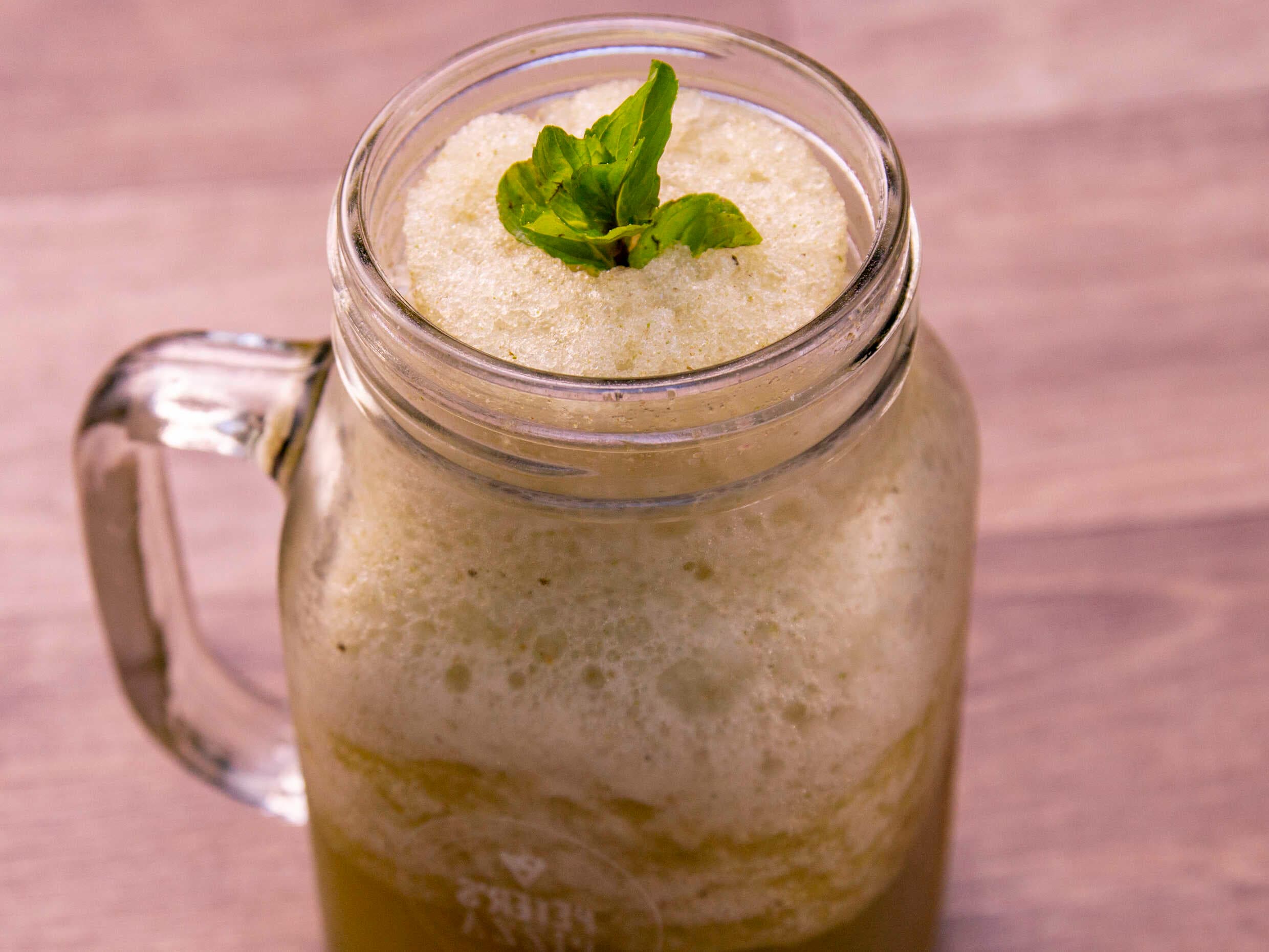 Limonada de Yerbabuena