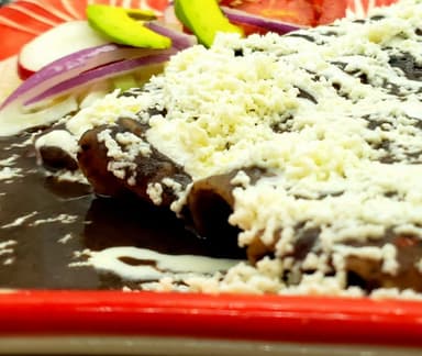 Enfrijoladas