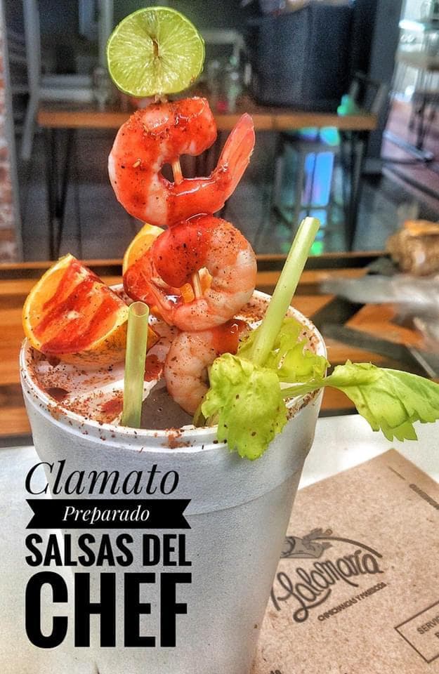 Clamatos con Salsas