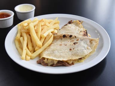 Quesadilla Mechada