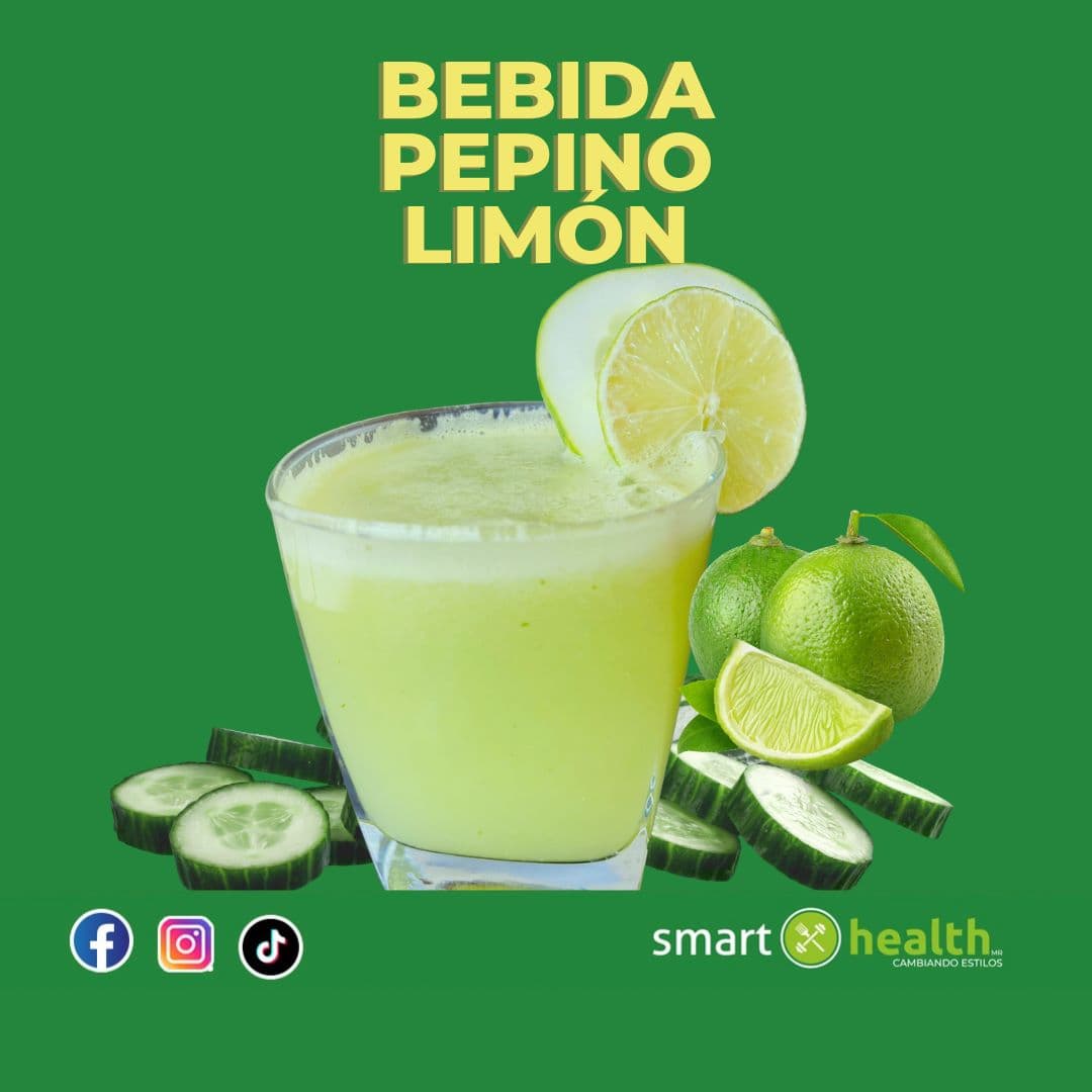 Bebida de limón con pepinos