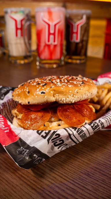 Pizza Burger con papas