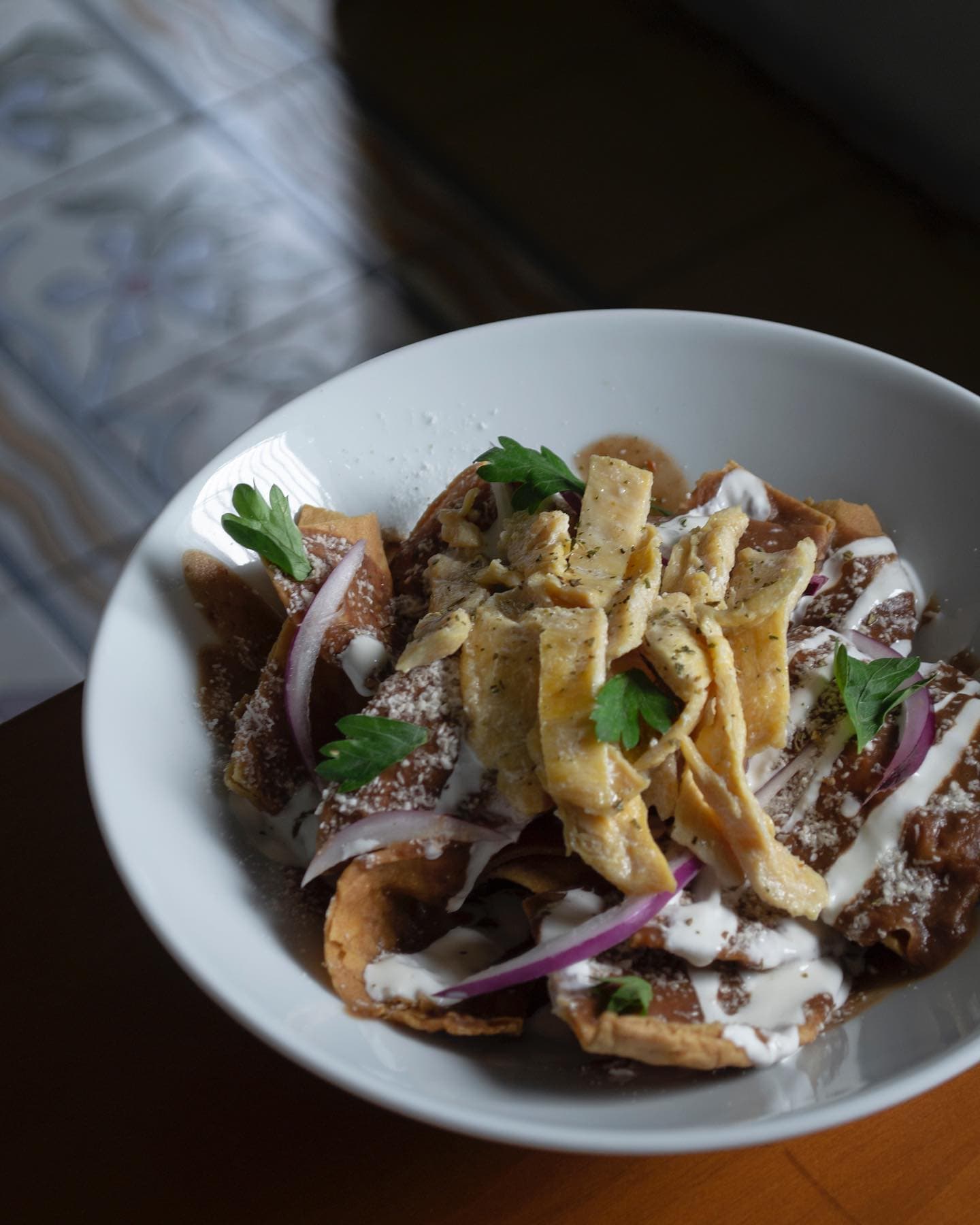 Chilaquiles de Frijol + Cappucino