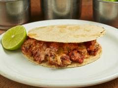 Choriqueso con Tortilla de Maíz