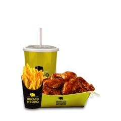Búfalo 2: Orden Alitas y Papas mas Refresco o Agua