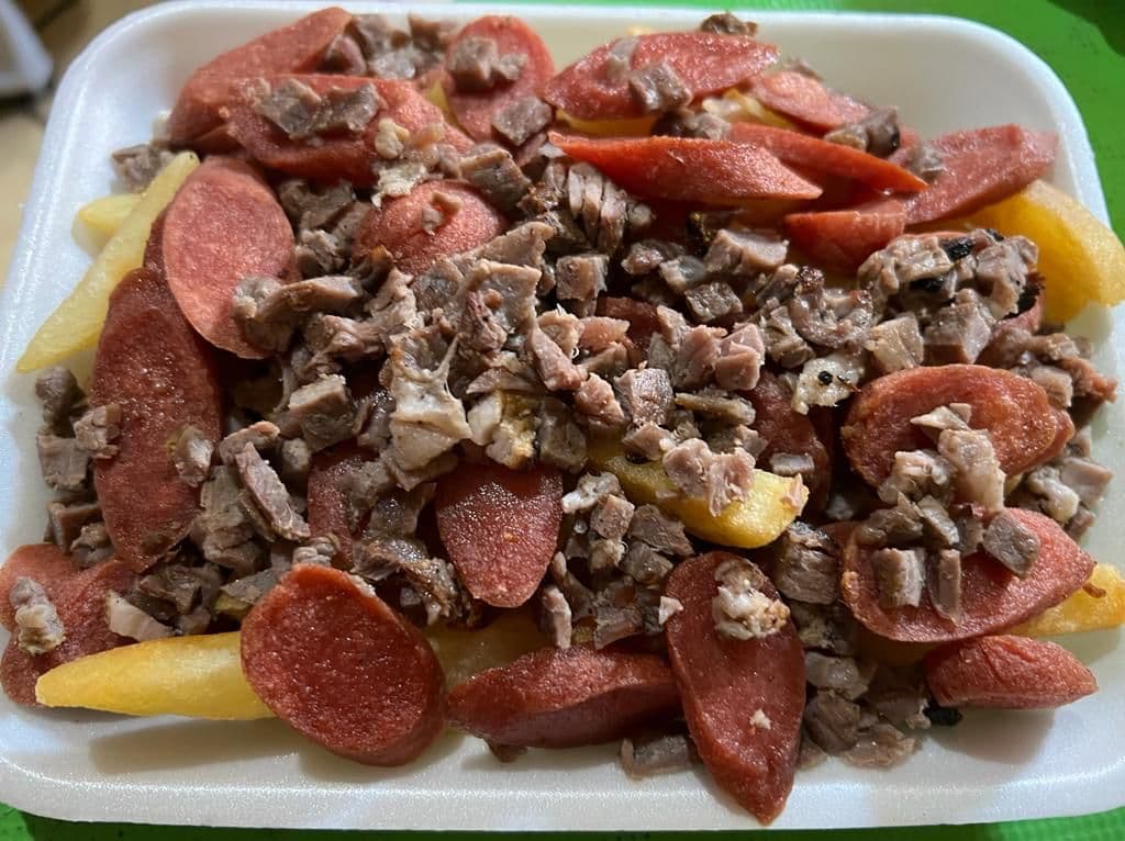 Salchipapa Especial con Carne, Chorizo, Salchicha