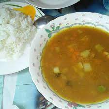 Sopa de Pollo con Arroz Blanco
