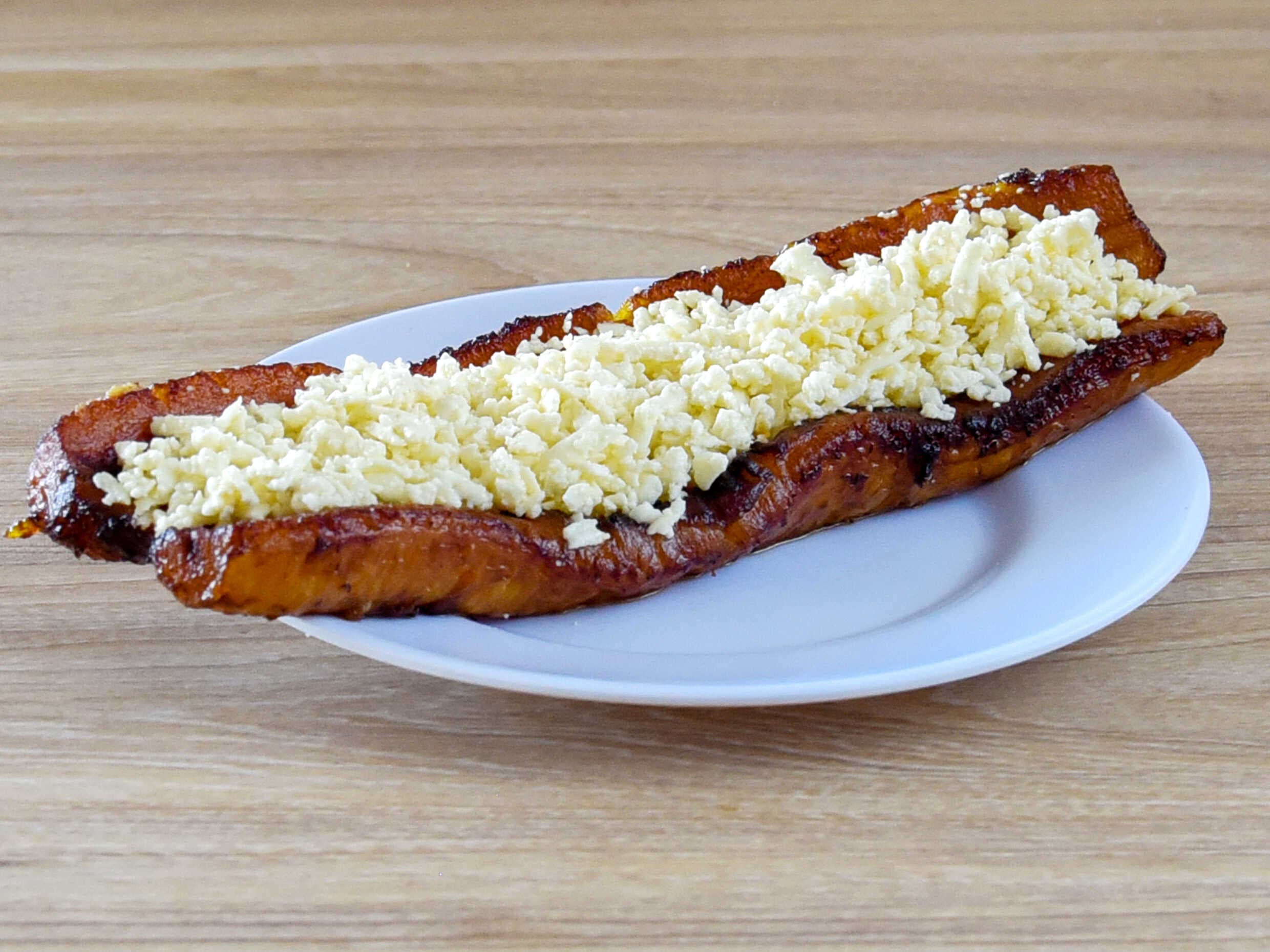Plátano con queso