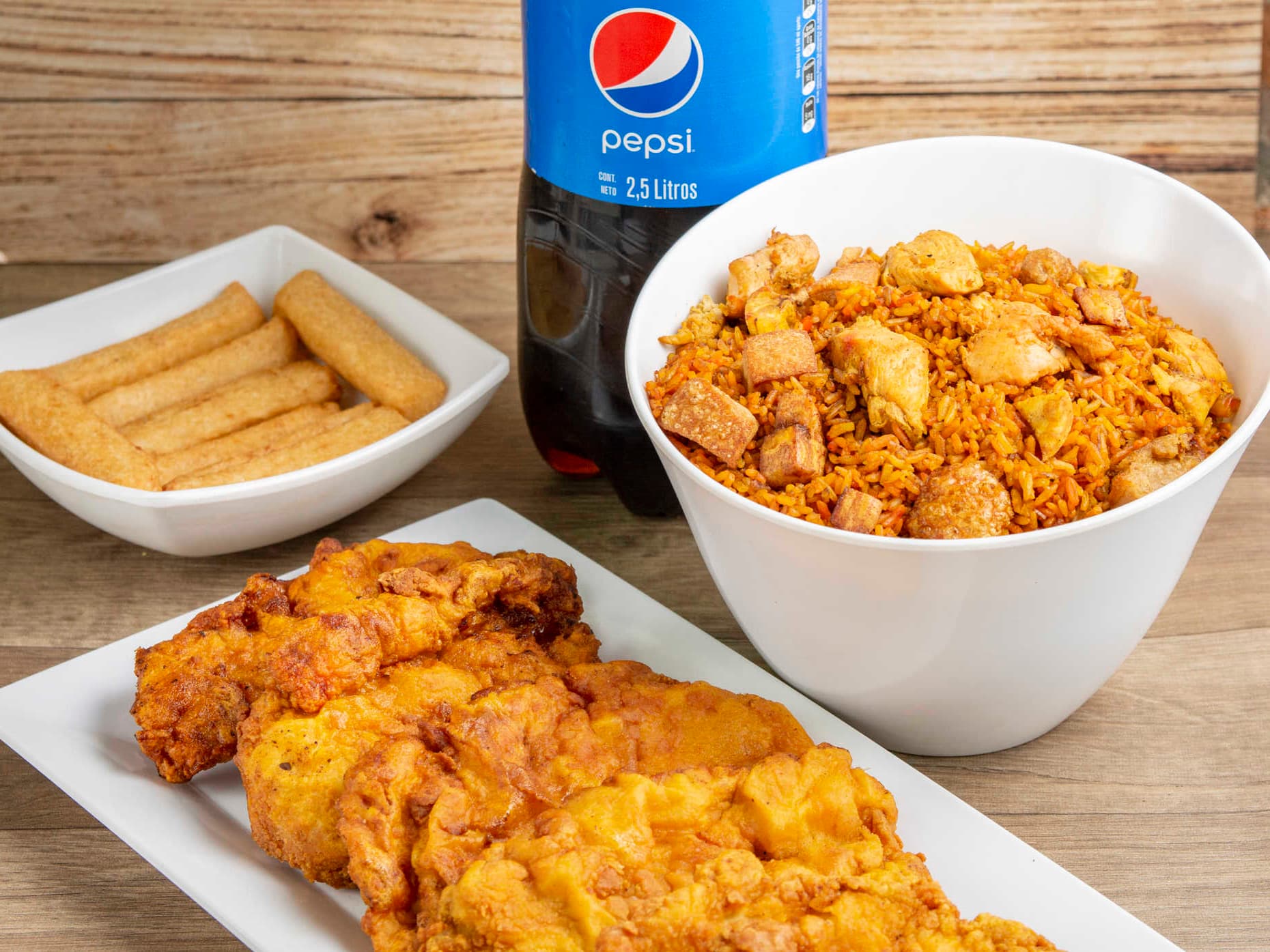 Arroz Paisa Mediano con Chuletas