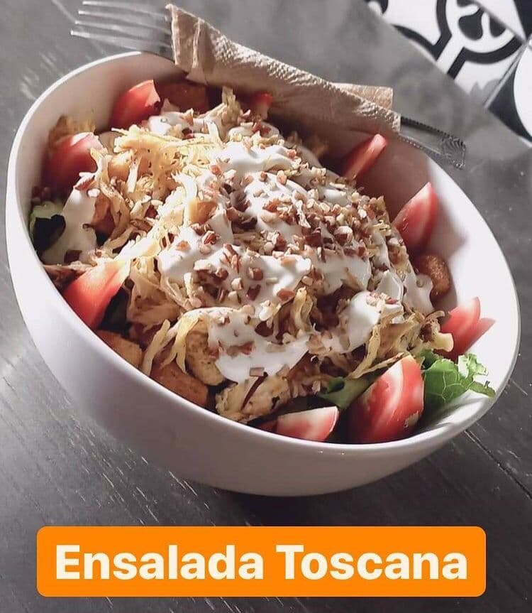 Ensalada Toscana