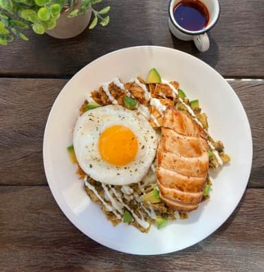 Chilaquiles Mixtos *