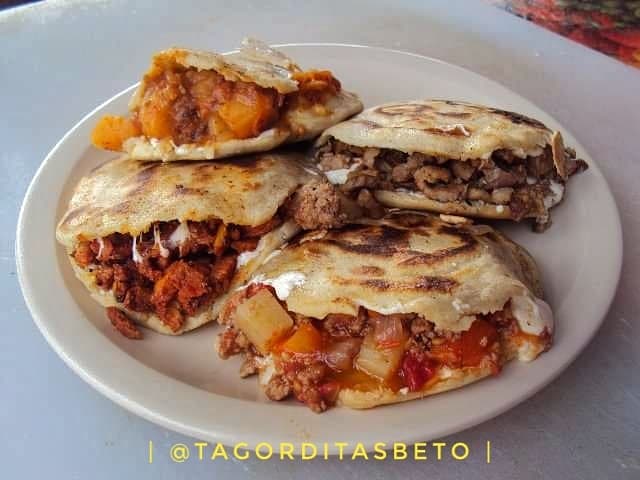 Gordita Barbacoa De Res