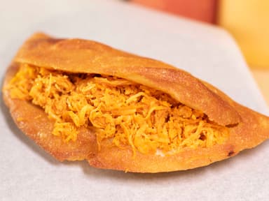 Empanada de Pollo Solterita