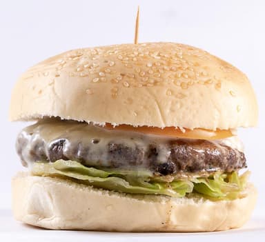 Hamburguer de Carne + Papas + Gaseosa