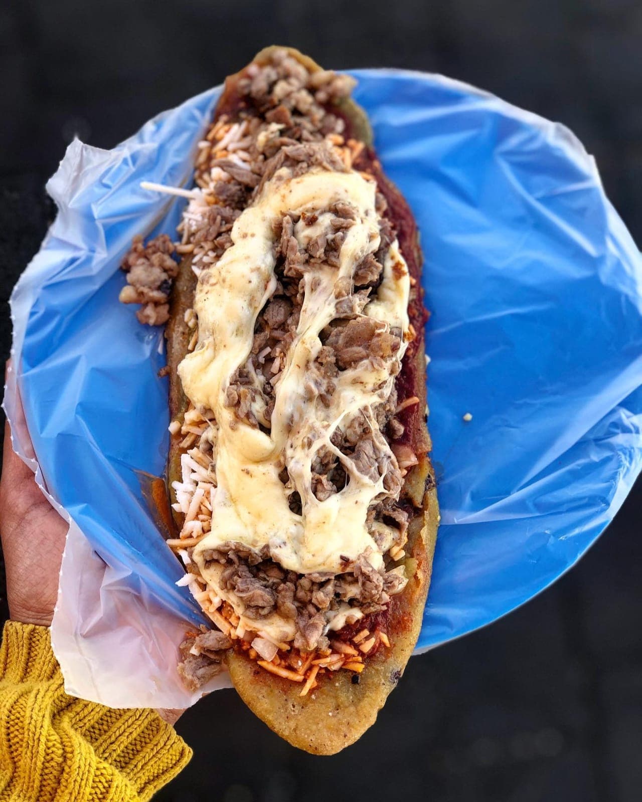 Huarache de Quesillo