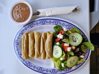Tacos Dorados de Pollo