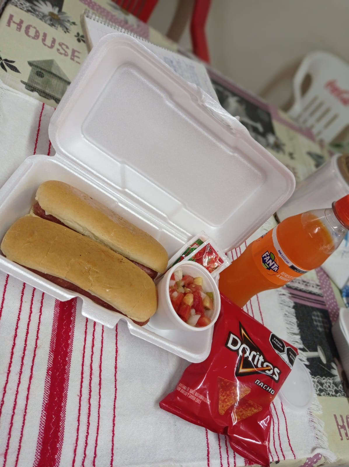 HOT DOGS