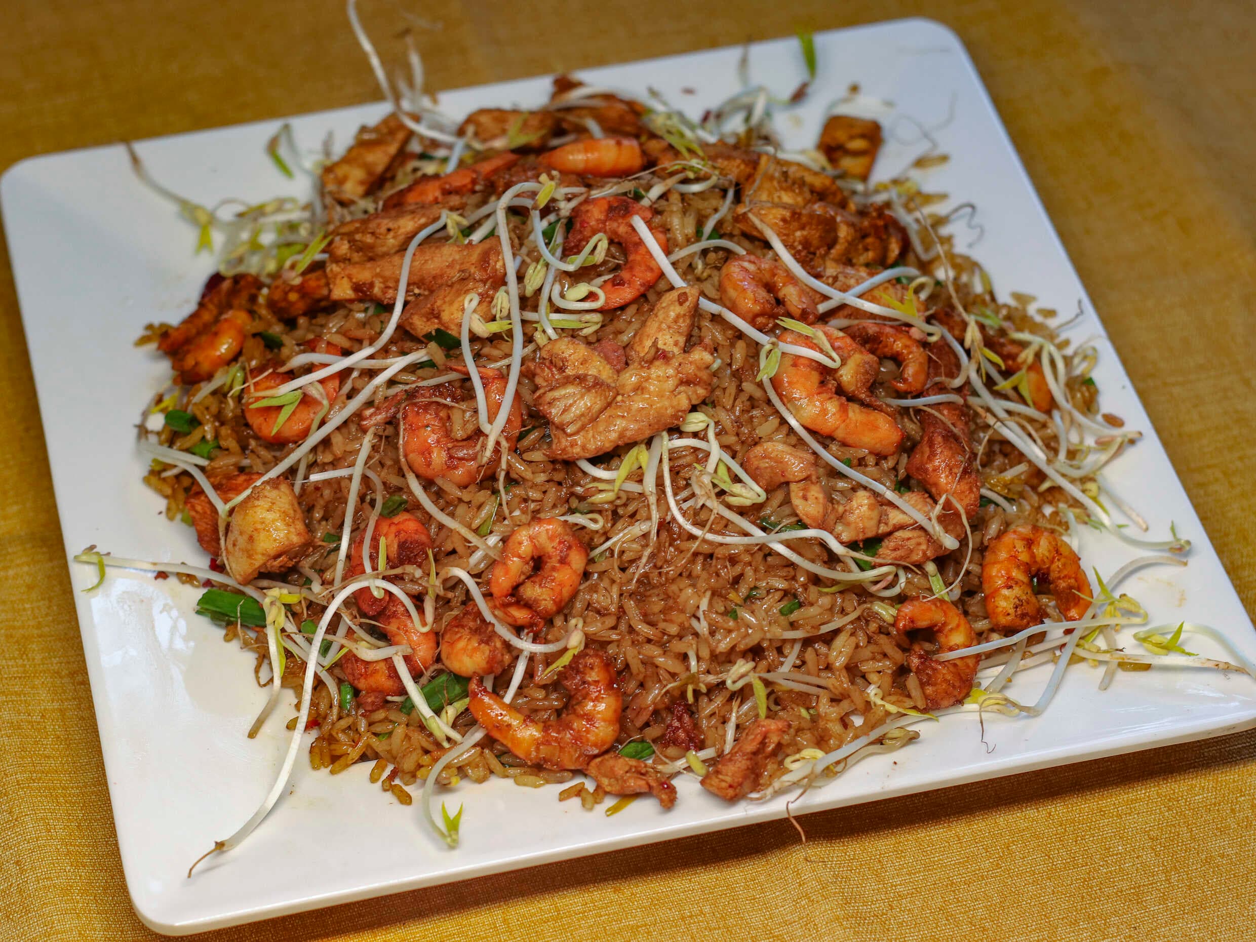Arroz Chino con Pollo y Camarón Personal