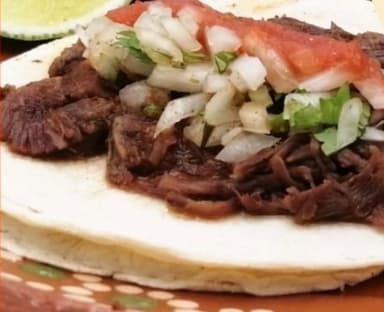 Tacos de Barbacoa de Res