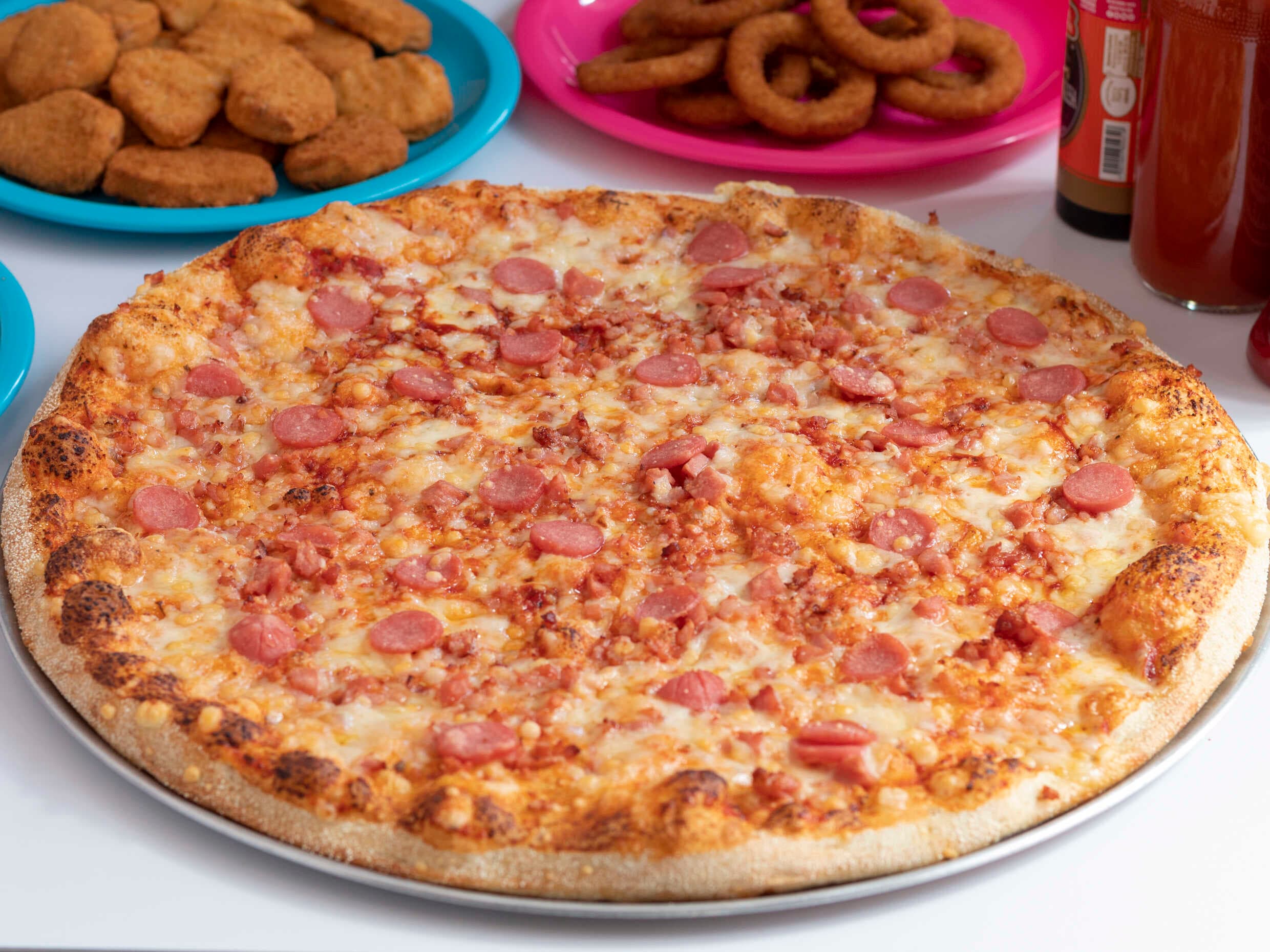 Pizza Individual Carnes Frías