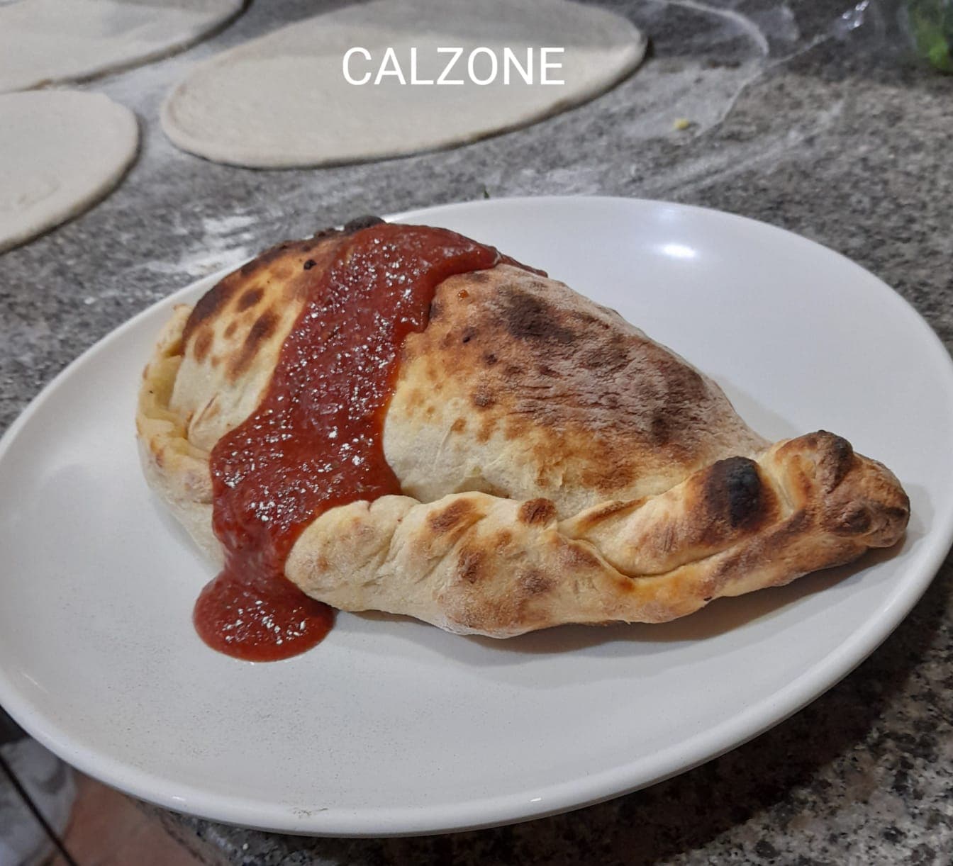 Pizza Clásica Calzone