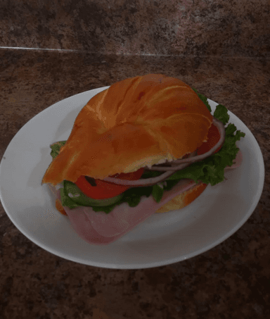 Croissant Jamón o Pollo Acompañado C/ Papas 😋