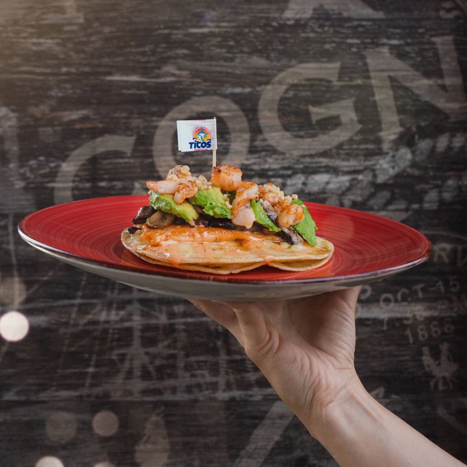 Taco salmon con camaron