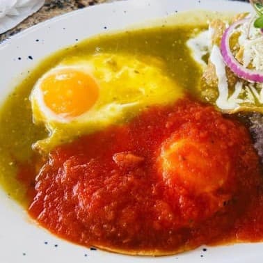 Huevos Divorciados