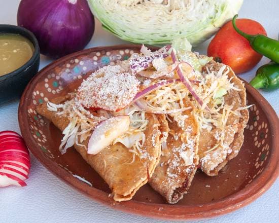 Orden de Tacos Dorados