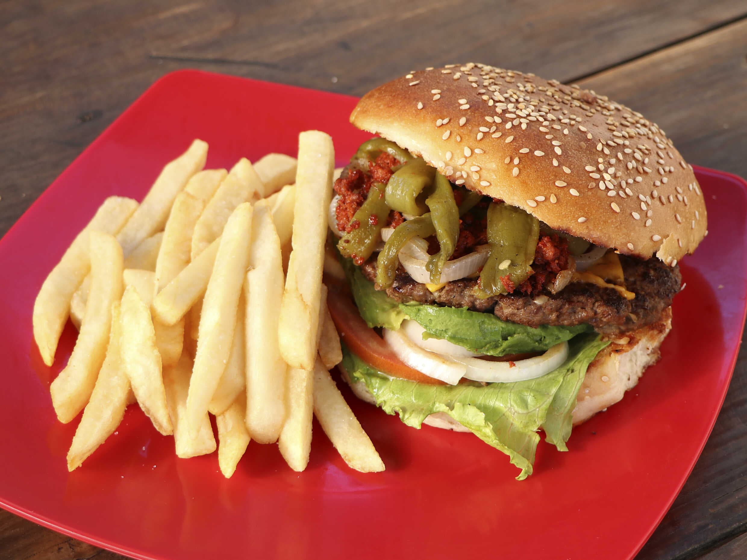 hamburguesa mexicana*