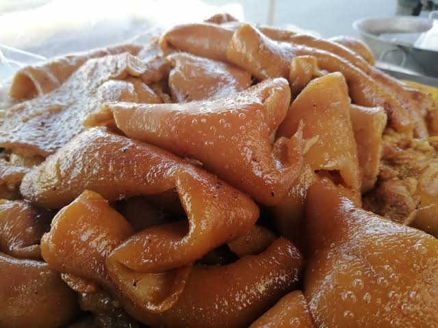 1/2 De Cueritos