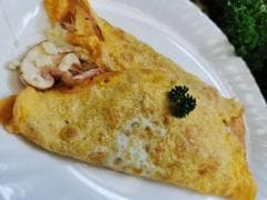 Combo Omelette Pollo Champiñones y Queso