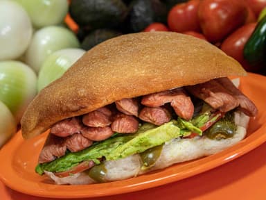 Torta con Salchicha