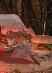 Combo Burger Especial + Salchipapa Especial